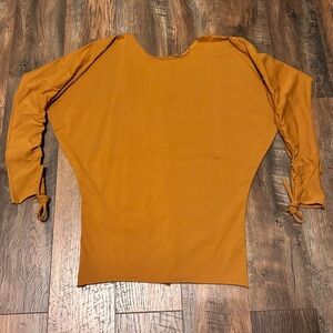 ~*~ Una Pluma Circle Top Organic Cotton ~*~